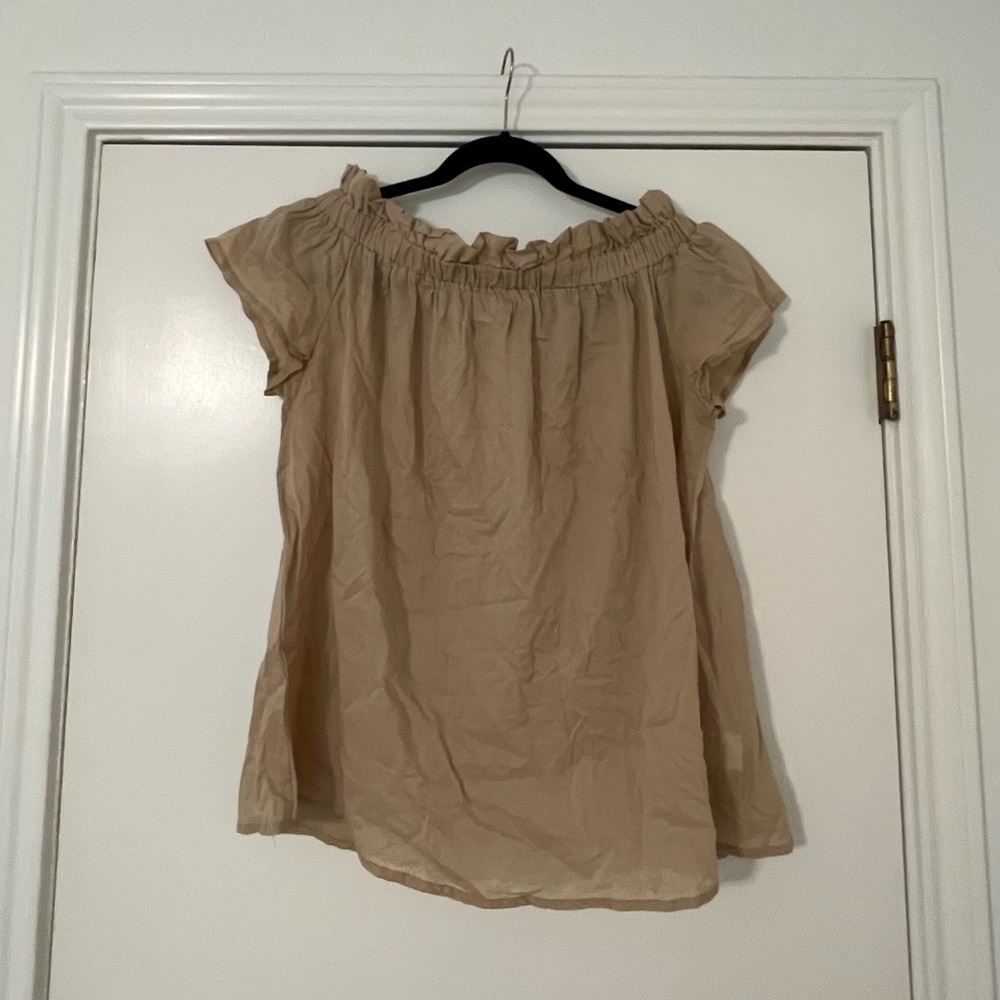 Boutique Tan off the shoulder top!